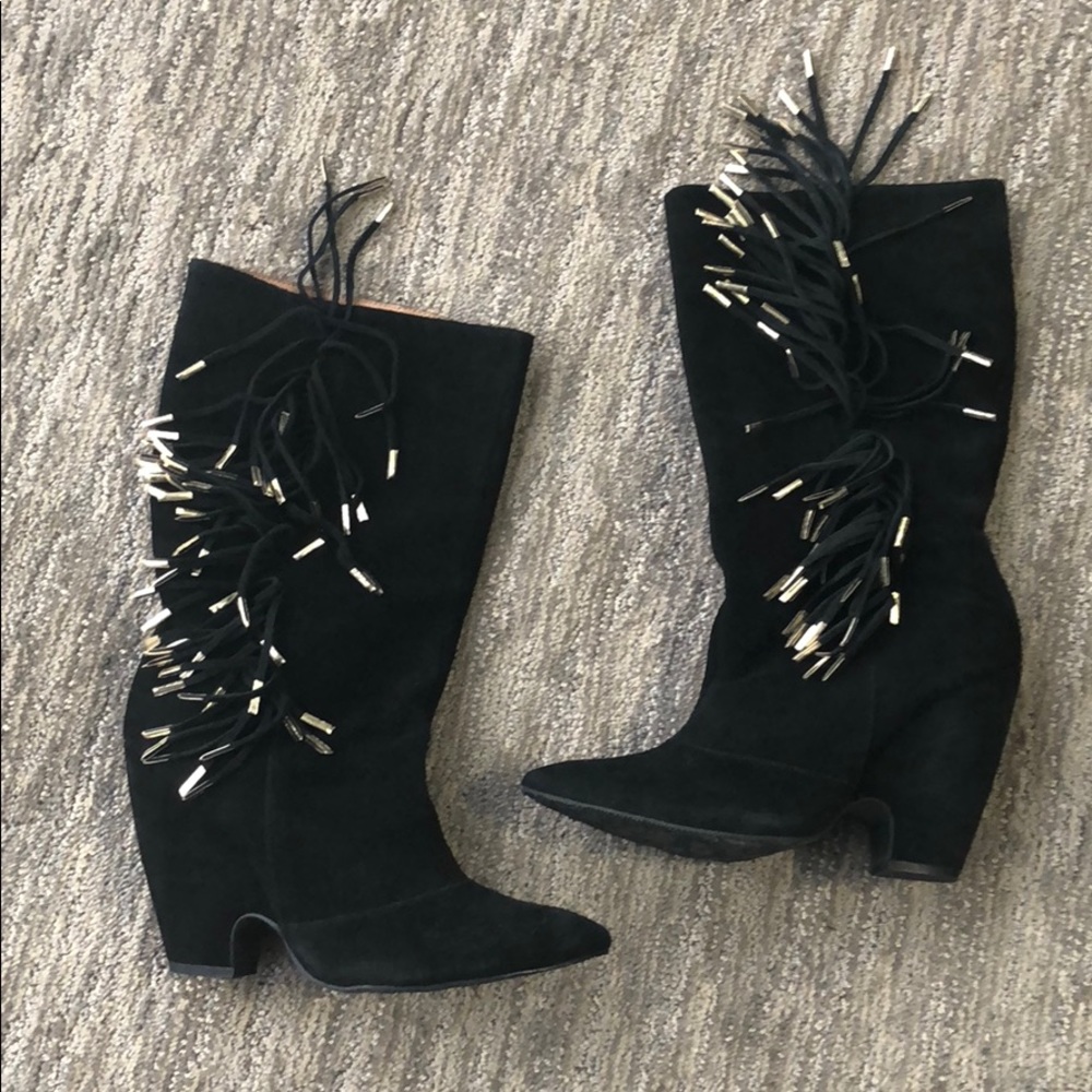 Suede boots